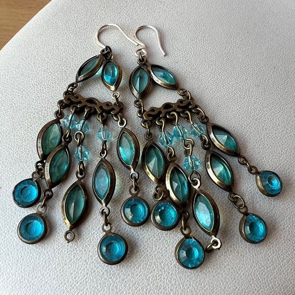 VINTAGE BLUE TEAL GLASS CRYSTAL RHINESTONE LONG DANGLE DROP CHANDELIER EARRINGS - Picture 16 of 16